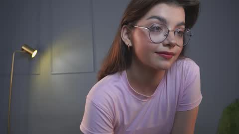 Diane online show from September 12, 7:21 pm