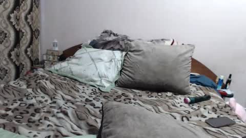 hugeassdevil online show from March 7, 3:19 pm