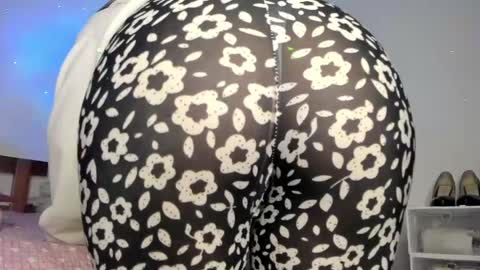 Hyun Joo online show from April 24, 10:12 pm