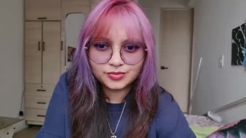 Zoe 3 online show from June 15, 2:28 pm