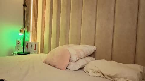 Nyxy online show from April 15, 11:33 am