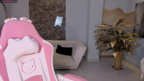 Ibiza  online show from April 8, 1:13 pm