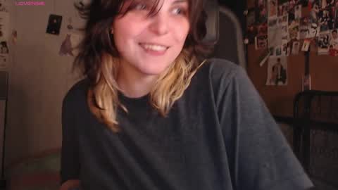 Saya online show from May 24, 10:31 pm