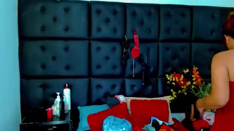 iisalombardi online show from May 22, 2:53 am