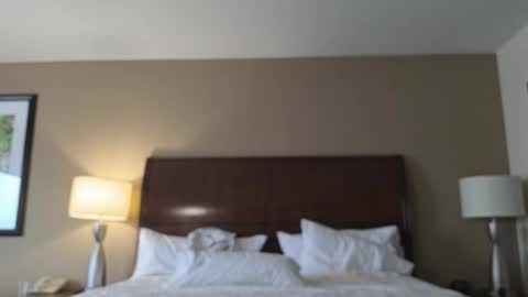 ilovesissyboys online show from March 29, 11:59 pm