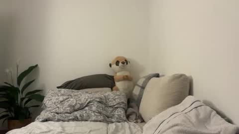 imkyliee online show from March 24, 10:37 pm