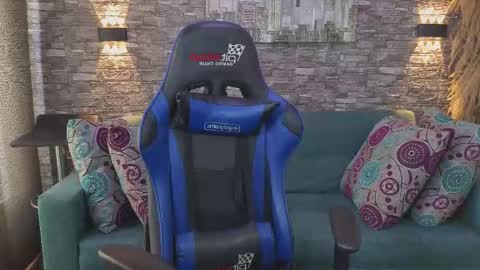 Karen  online show from September 24, 7:24 pm