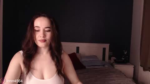 Lin online show from December 18, 8:57 pm