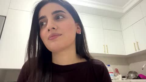 indiaholder online show from March 16, 10:19 am