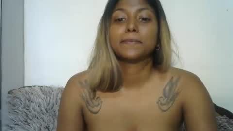 indianqtpie6 online show from January 10, 6:51 am