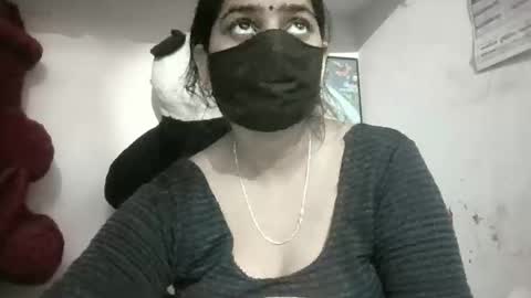 indiansexyqueen online show from February 18, 7:02 pm