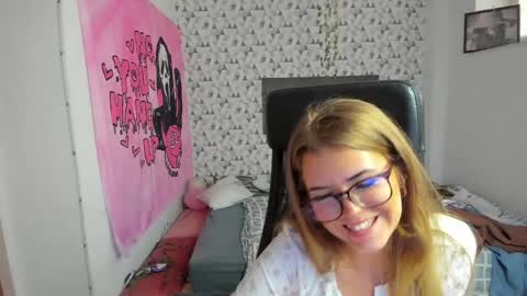 iness_lex online show from April 4, 8:02 am