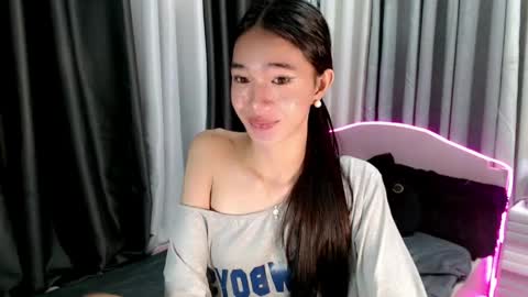 Reign online show from April 12, 8:39 am