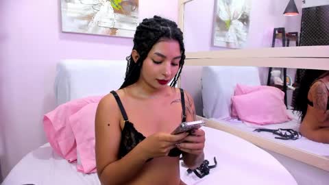 Iris Licht online show from April 7, 4:20 pm