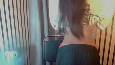 IRISH AND TRIXIE online show from April 4, 3:05 am