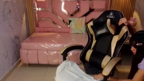 isabeau_s online show from June 11, 1:41 pm