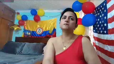 Isabeel Sofia online show from July 4, 7:10 pm