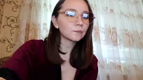 Isabel online show from July 11, 1:00 pm