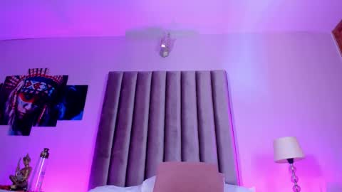   online show from March 22, 8:20 am