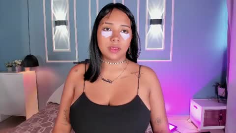 isabella zc online show from July 16, 12:32 pm