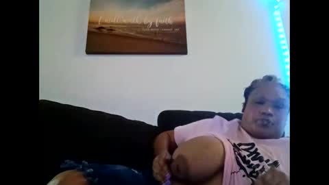 Isabella online show from June 6, 7:58 am