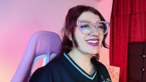 Isabella Ferrer online show from June 16, 6:47 am