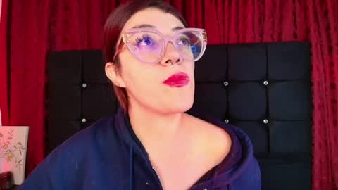Isabella Ferrer online show from July 15, 6:51 am