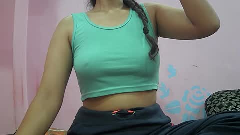 ishika_singh_ online show from March 4, 2:18 am