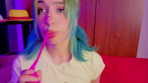 Isisjones18 online show from May 11, 3:41 am