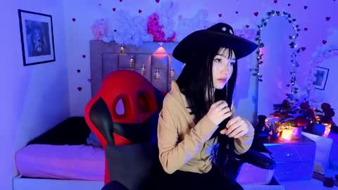 Isla Rosee18 online show from April 2, 1:47 am