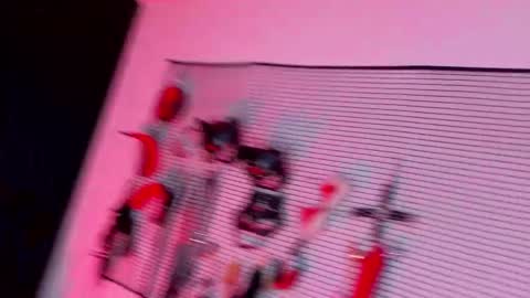 Issafoxx online show from April 13, 12:39 pm