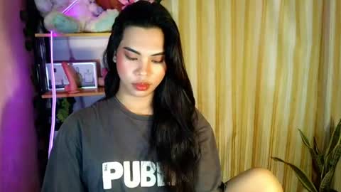 its_chloe20 online show from June 14, 1:11 pm