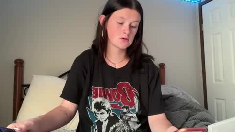 itsKaylaaa online show from July 7, 1:08 am