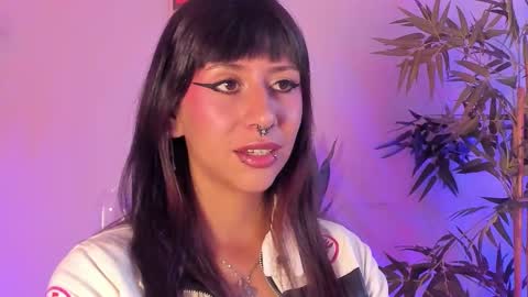 itsmroom online show from March 11, 2:09 pm