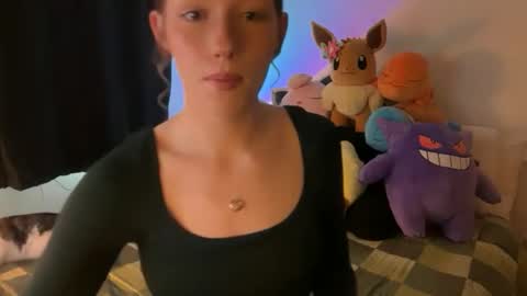 Shea  online show from April 4, 9:13 pm