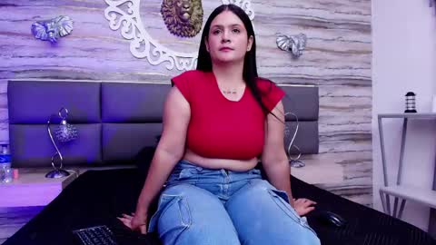   online show from May 22, 1:31 pm