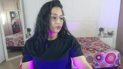 ivyshine7 online show from April 2, 7:22 pm