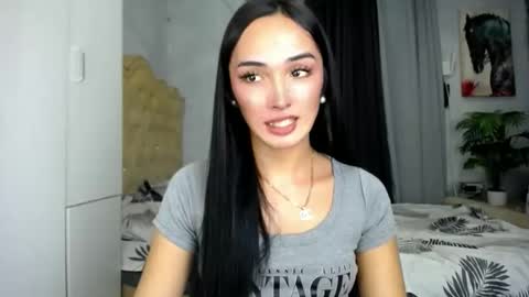 thea online show from April 28, 12:42 pm