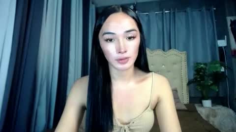 thea online show from April 14, 3:12 pm