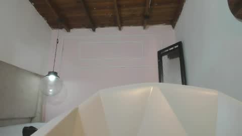 izelevans online show from March 30, 12:16 pm