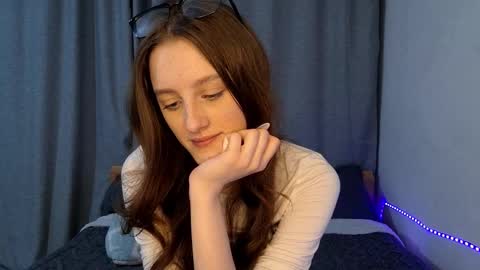 Lisa online show from March 15, 8:55 pm