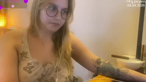 jacywinslat online show from April 4, 3:55 pm