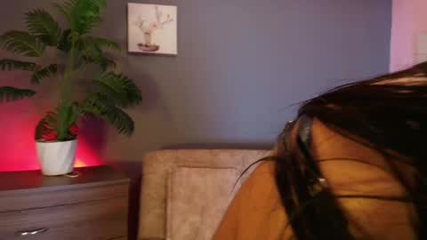  Jade Brunete  online show from May 23, 8:51 pm