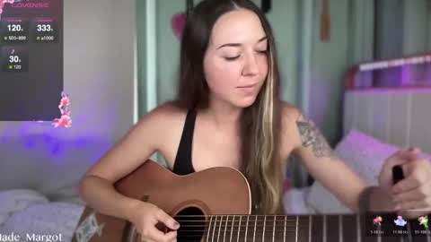 Jade Margot online show from October 17, 8:45 pm