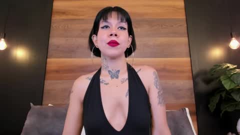 J A D E online show from June 6, 9:43 pm