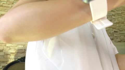 jade white  online show from May 27, 12:57 pm