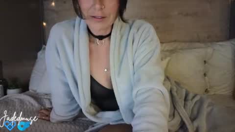 Jade online show from July 13, 8:31 pm