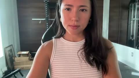 Jade Love online show from August 5, 6:58 pm