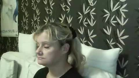JAKKI LOUISE pornstar online show from November 7, 7:08 pm