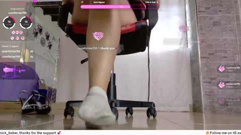 janick_baker online show from April 16, 9:39 pm